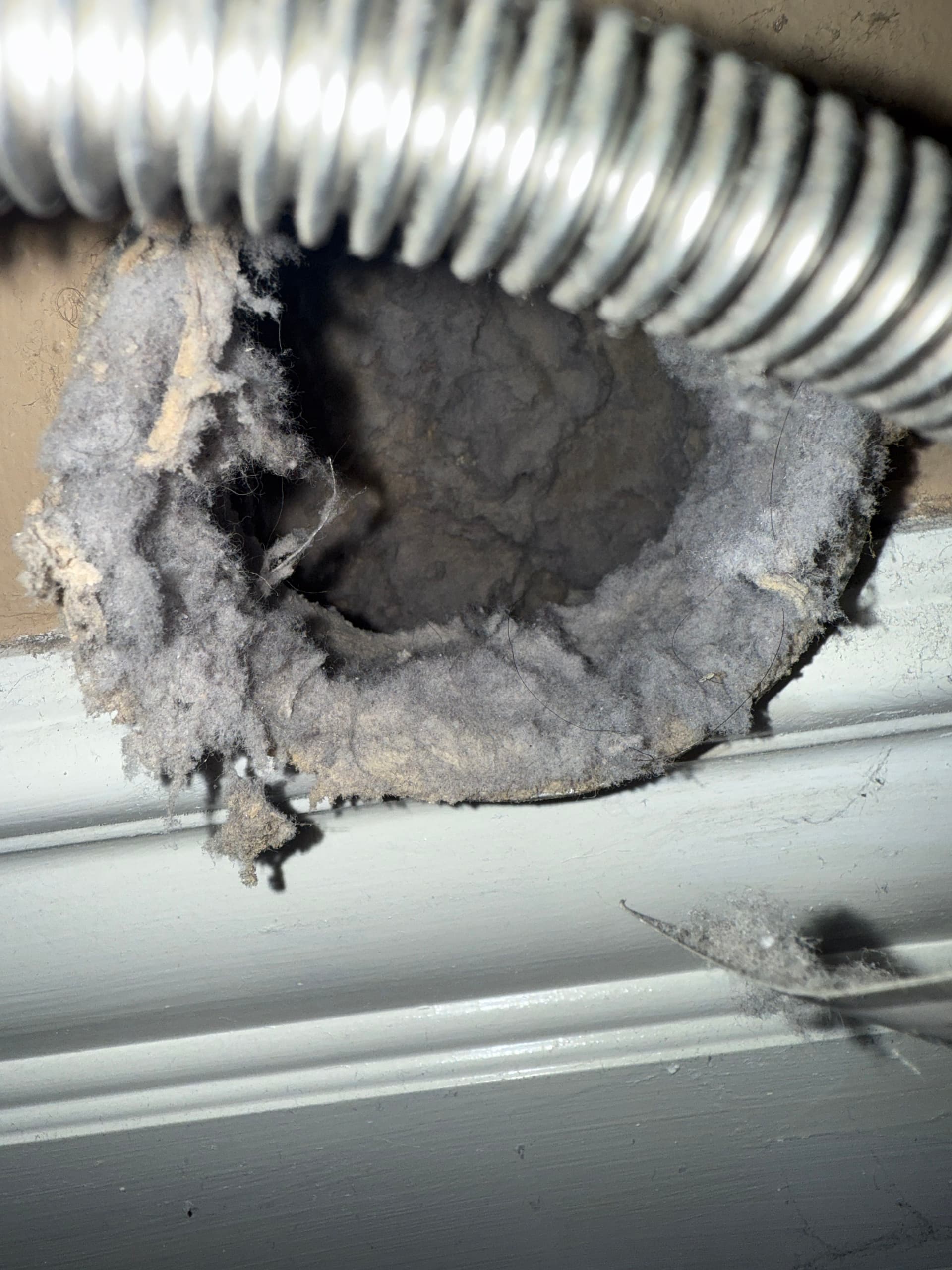 Gallery photos for Solving a Dryer Vent Blockage: Image #2