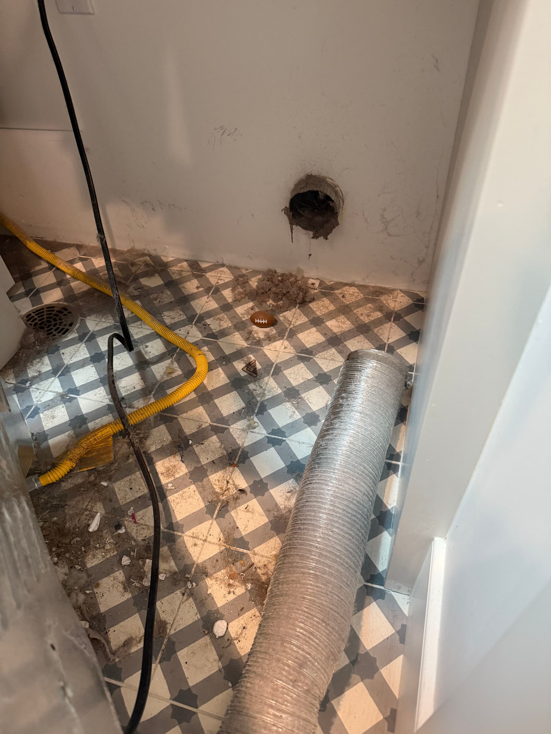 Gallery photos for Restoring Dryer Efficiency with Expert Vent Cleaning: Image #3